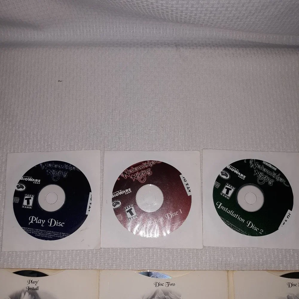 Neverwiner Nights Platinum Edition 7 Disc Set - PC